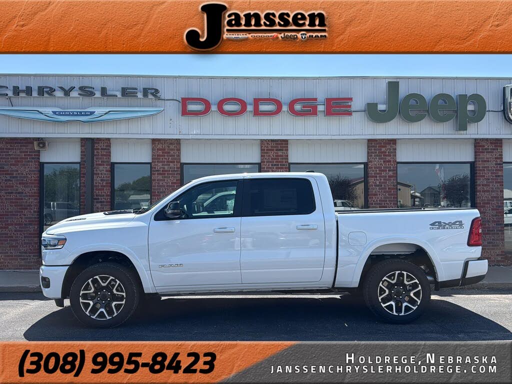 2026 RAM 1500 Laramie Crew Cab 4WD