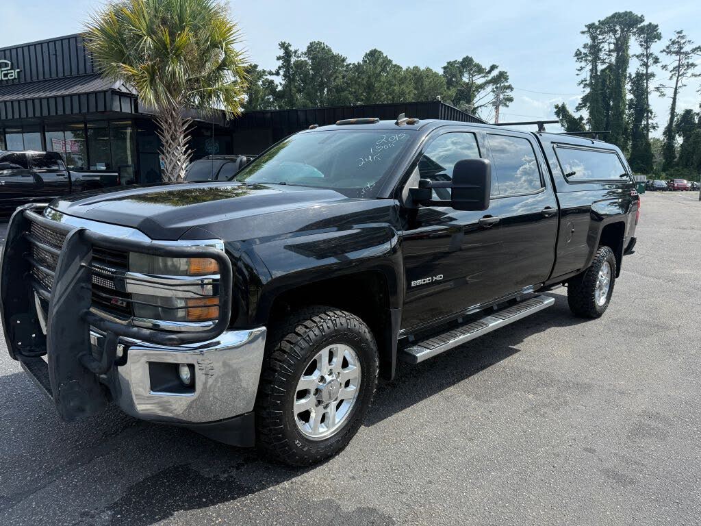2015 Chevrolet Silverado 2500HD LT Crew Cab 4WD