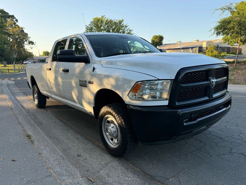 2016 RAM 2500 SLT Crew Cab 4WD