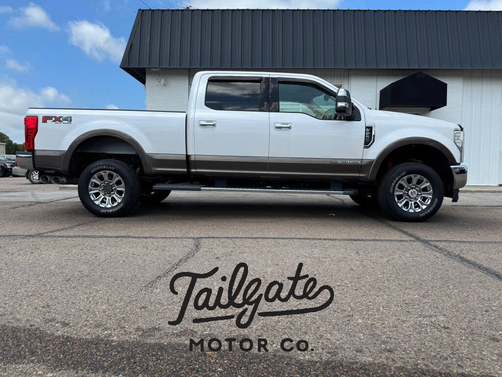 2017 Ford F-250 Super Duty Lariat Crew Cab 4WD