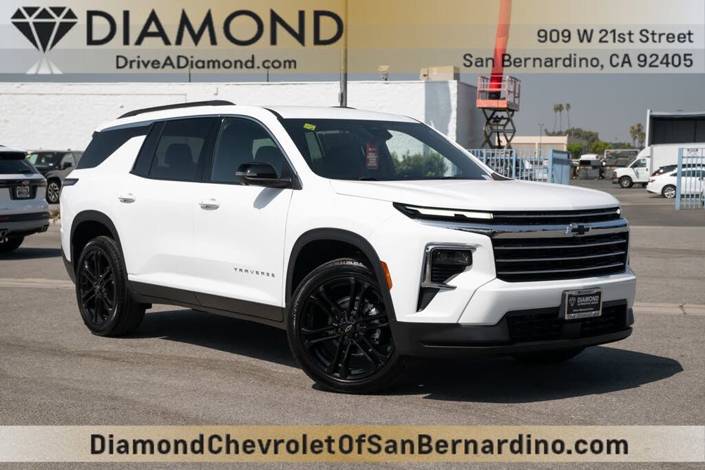 2026 Chevrolet Traverse LT FWD