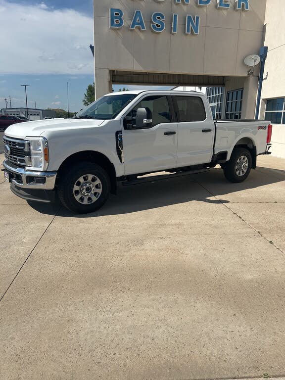 2023 Ford F-350 Super Duty XLT Crew Cab 4WD