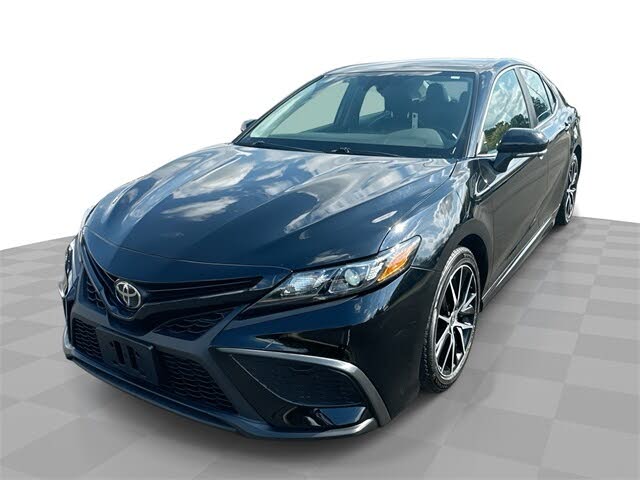 2024 Toyota Camry SE FWD