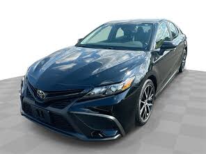 Toyota Camry SE FWD