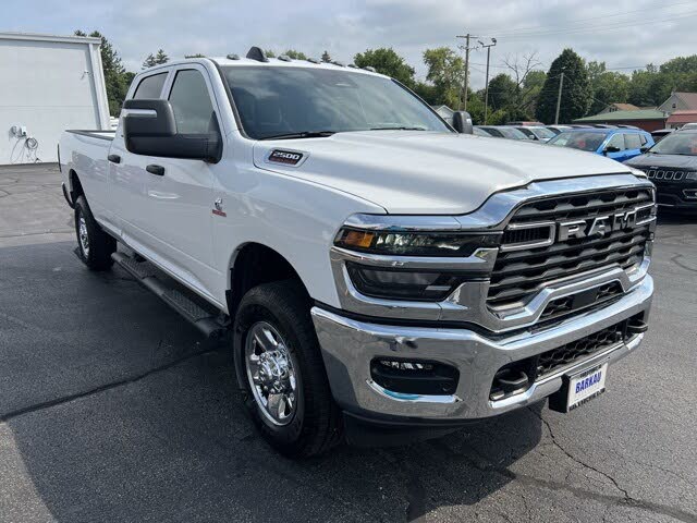 2025 RAM 2500 Tradesman Crew Cab LB 4WD