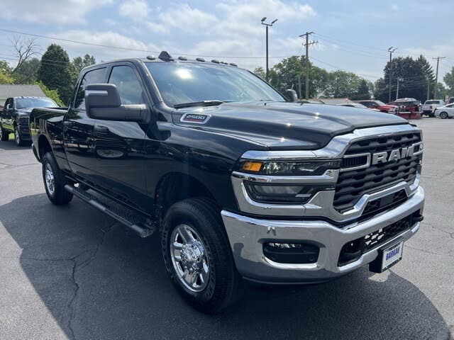 2026 RAM 2500 Tradesman Crew Cab 4WD