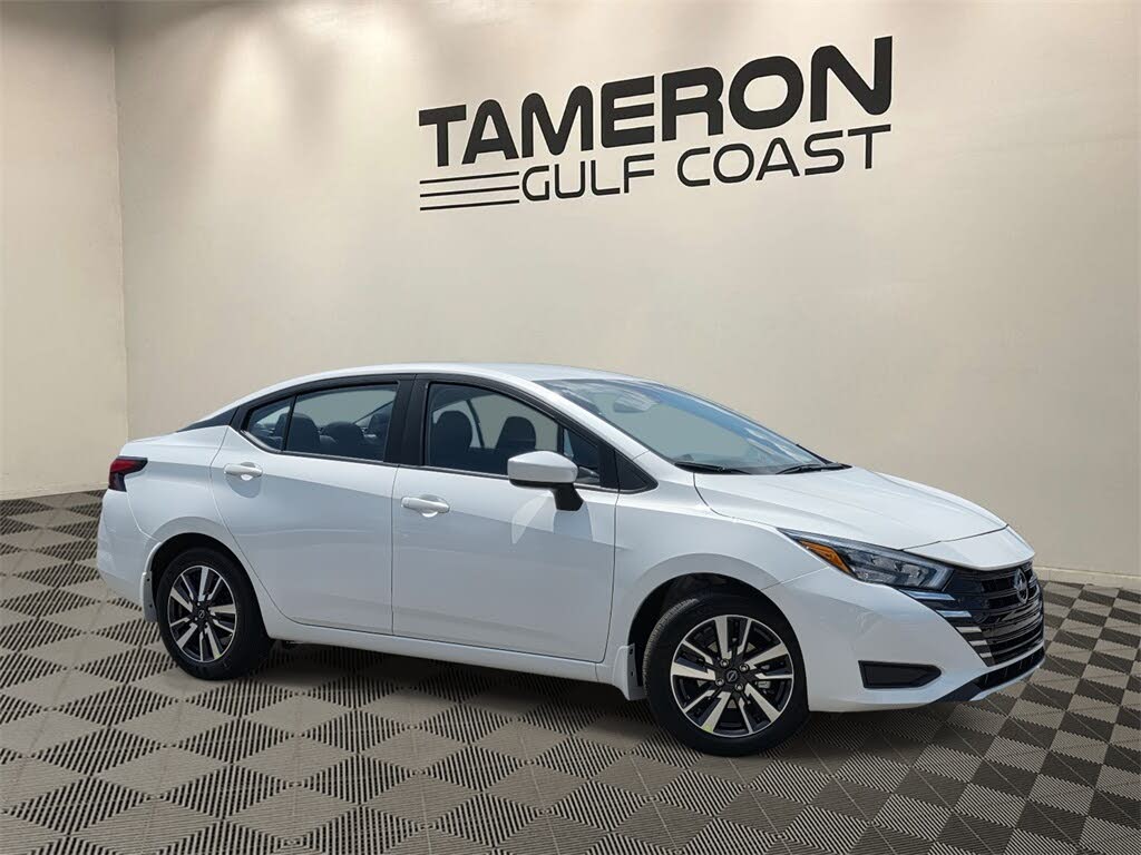 2025 Nissan Versa SV FWD