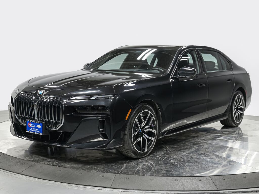2025 BMW 7 Series 740i xDrive