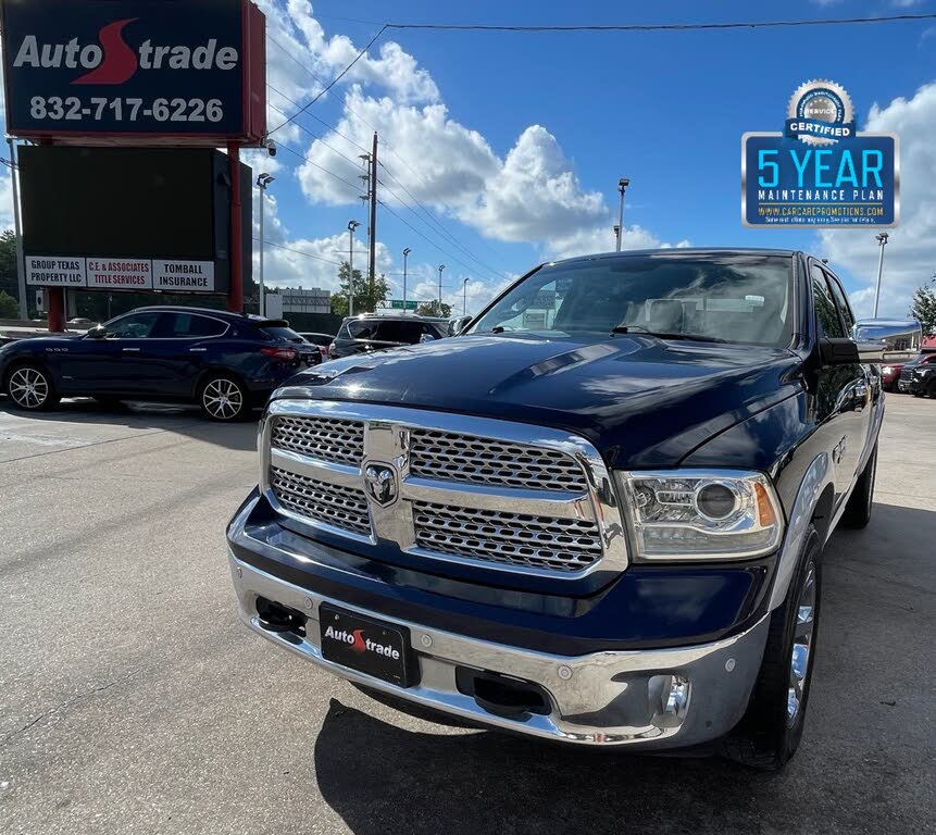 2017 RAM 1500 Laramie Crew Cab 4WD