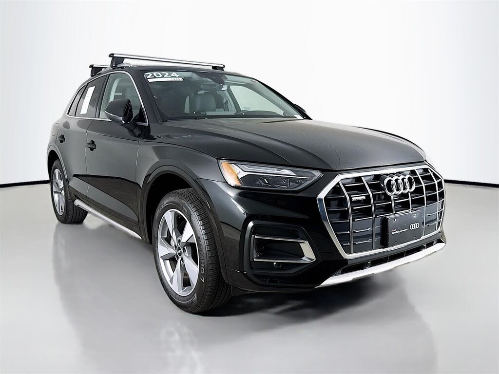 2024 Audi Q5 quattro Premium 40 TFSI
