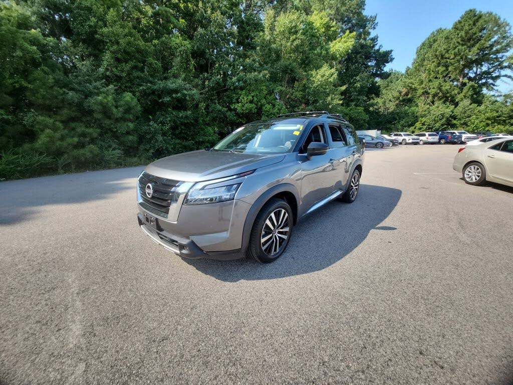 2023 Nissan Pathfinder Platinum 4WD
