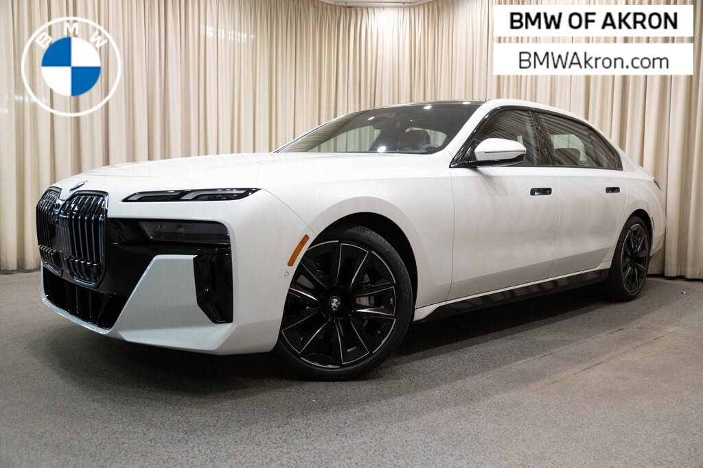 2025 BMW 7 Series 740i xDrive