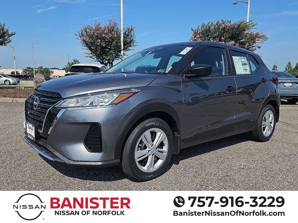 2025 Nissan Kicks Play S FWD