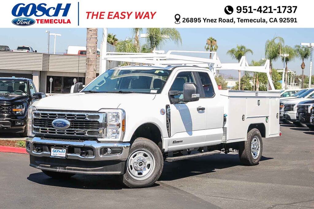 2025 Ford F-350 Super Duty Chassis XL SuperCab 4WD