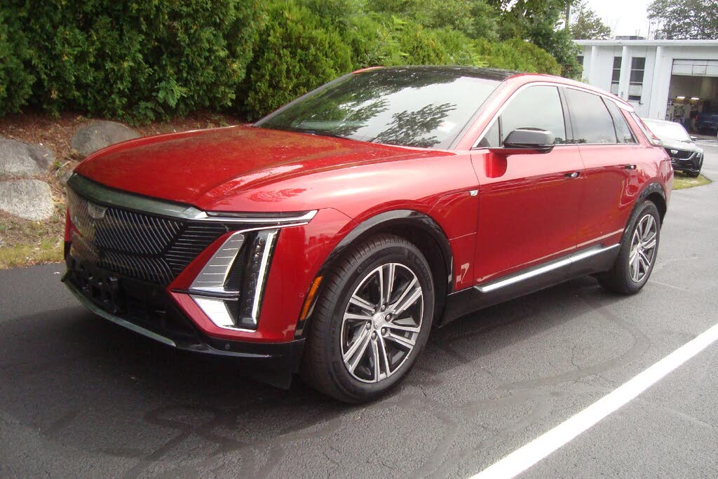 2024 Cadillac LYRIQ Luxury 2 AWD