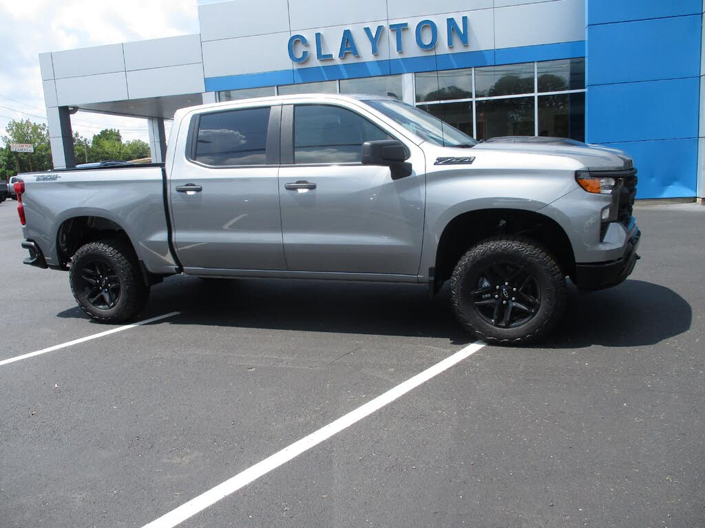 2026 Chevrolet Silverado 1500 Custom Trail Boss Crew Cab 4WD