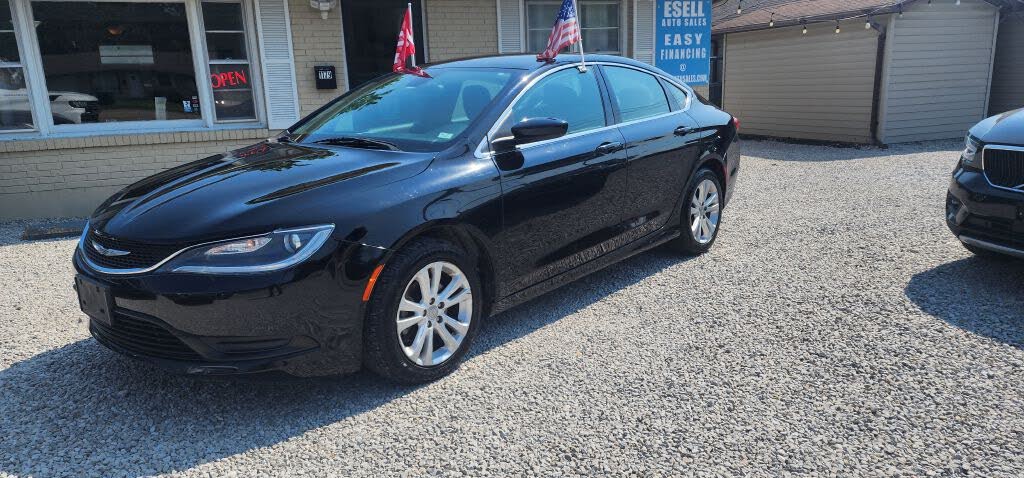 2017 Chrysler 200 LX Sedan FWD