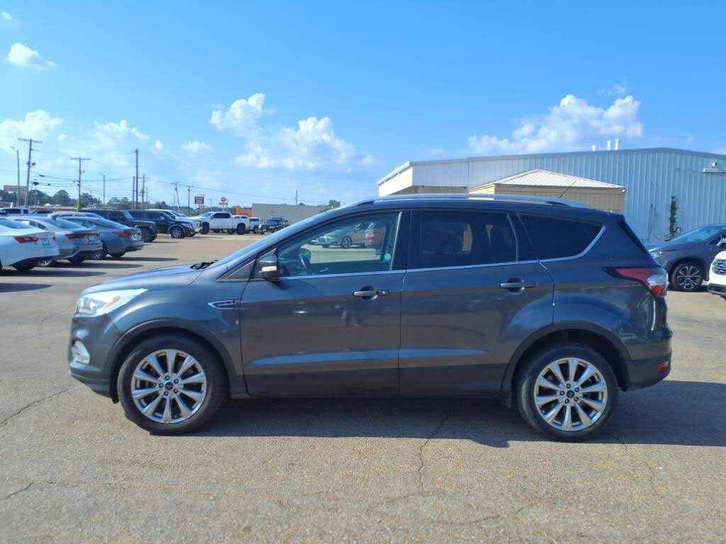 2017 Ford Escape Titanium FWD