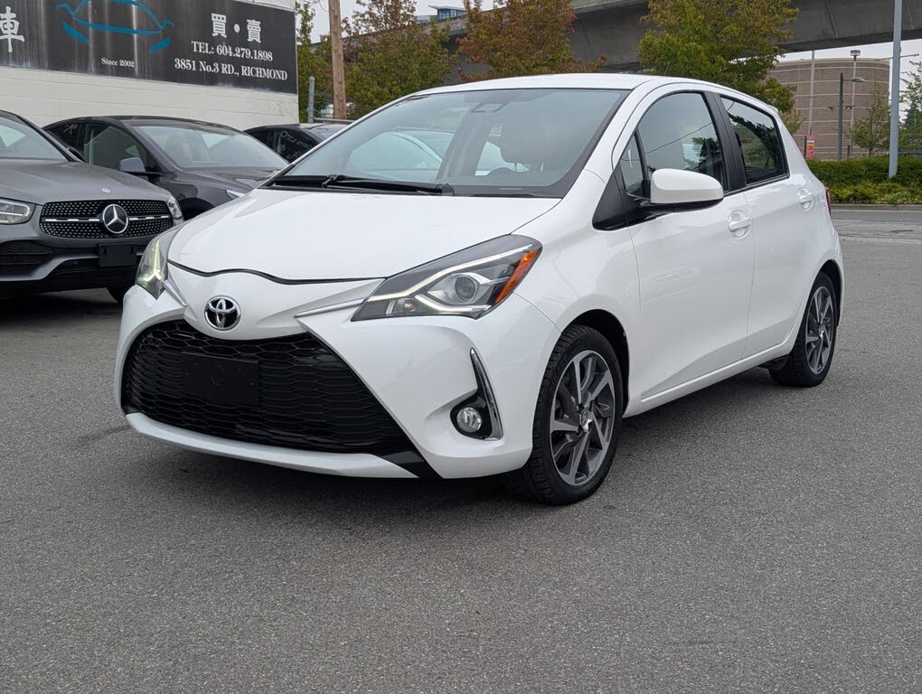 2019 Toyota Yaris LE 4-Door Hatchback FWD
