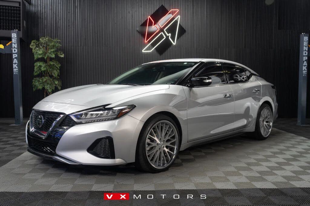 2022 Nissan Maxima SV FWD