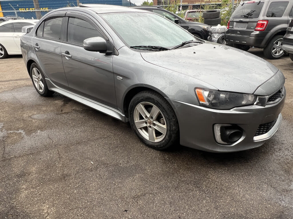 2016 Mitsubishi Lancer ES FWD