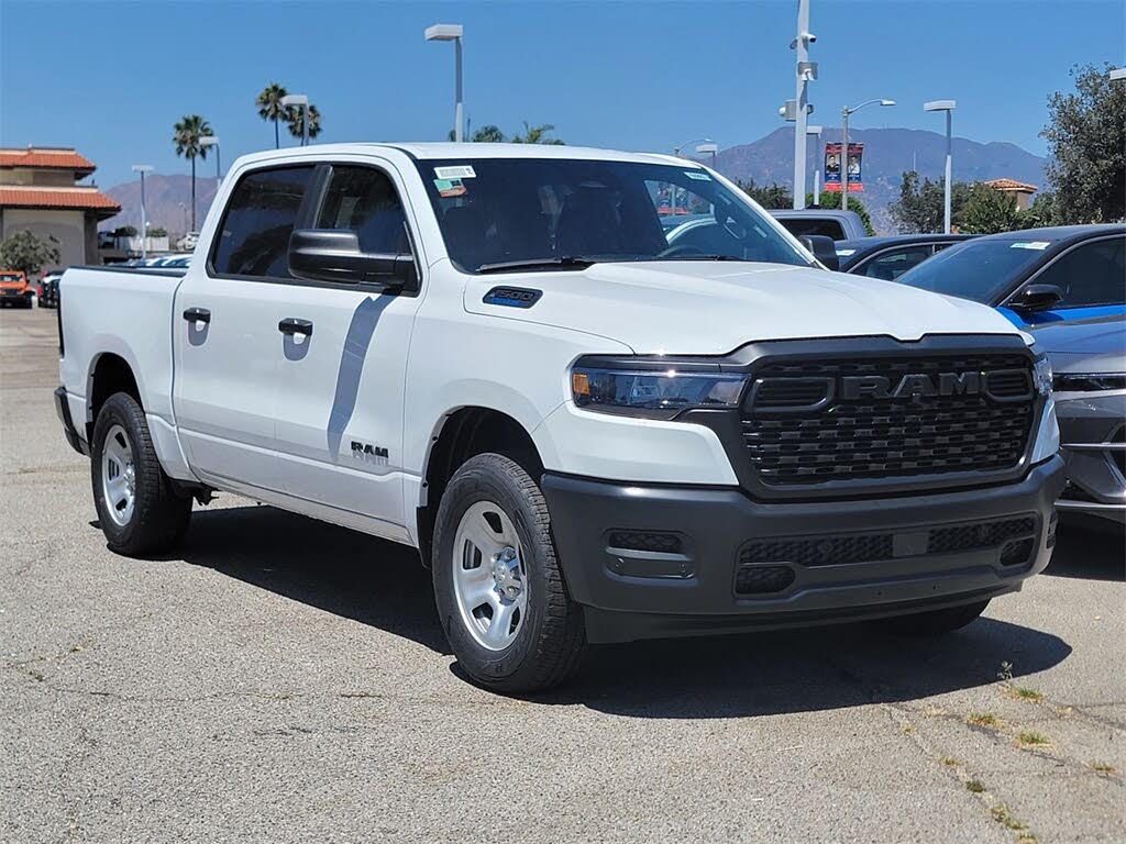 2025 RAM 1500 Tradesman Crew Cab 4WD
