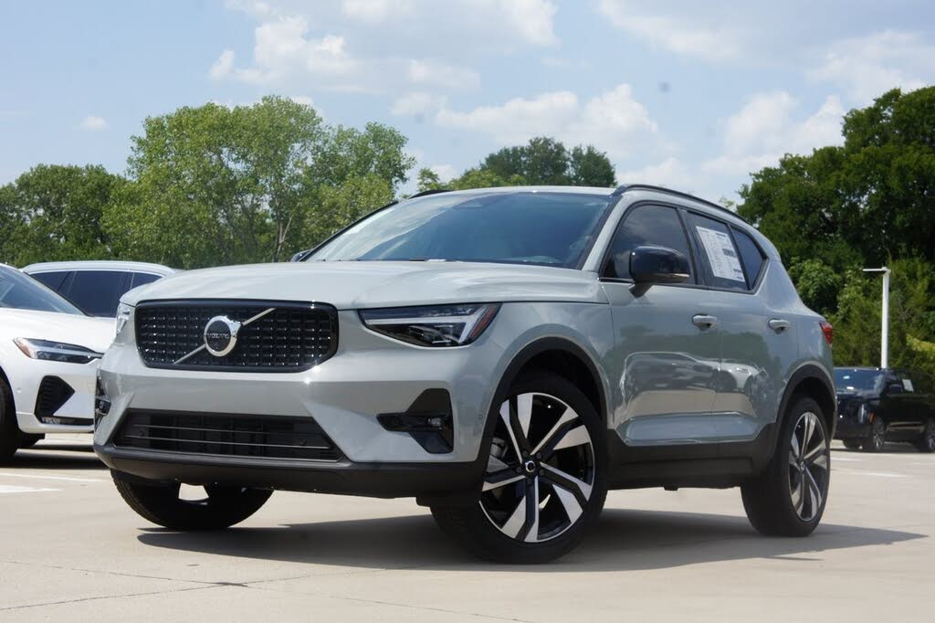2026 Volvo XC40 B5 Ultra AWD