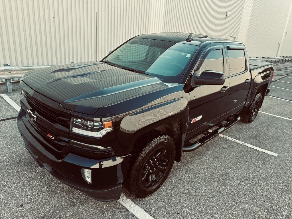 2018 Chevrolet Silverado 1500 LTZ Z71 Crew Cab 4WD