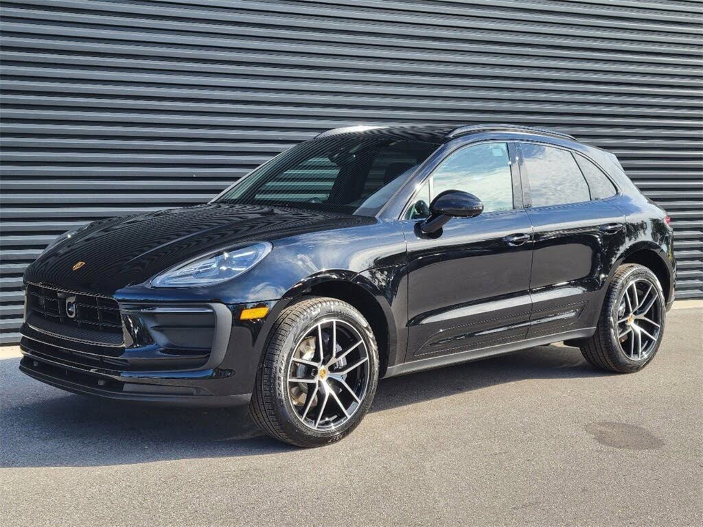 2025 Porsche Macan AWD