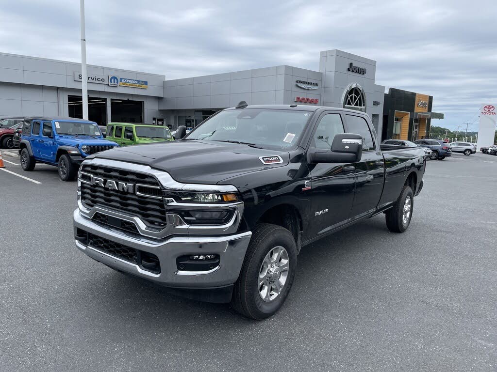 2025 RAM 2500 Big Horn Crew Cab LB 4WD