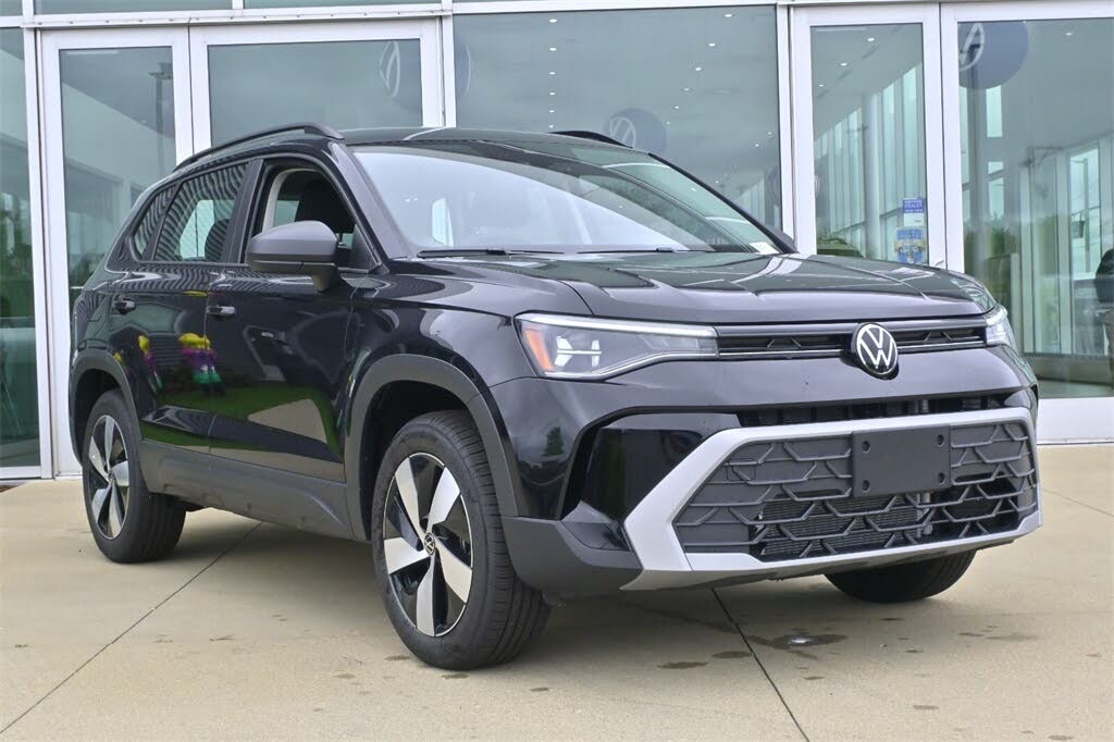 2025 Volkswagen Taos S 4Motion