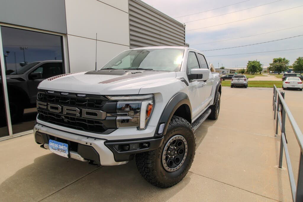 2025 Ford F-150 Raptor SuperCrew 4WD