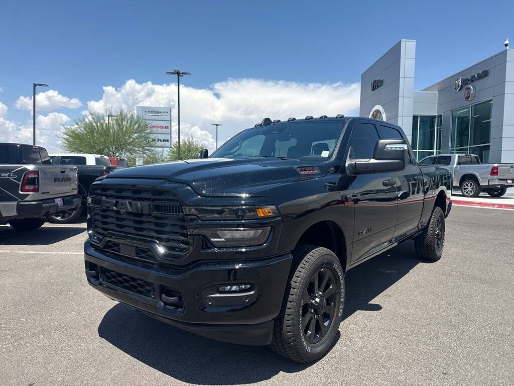 2025 RAM 2500 Big Horn Crew Cab 4WD