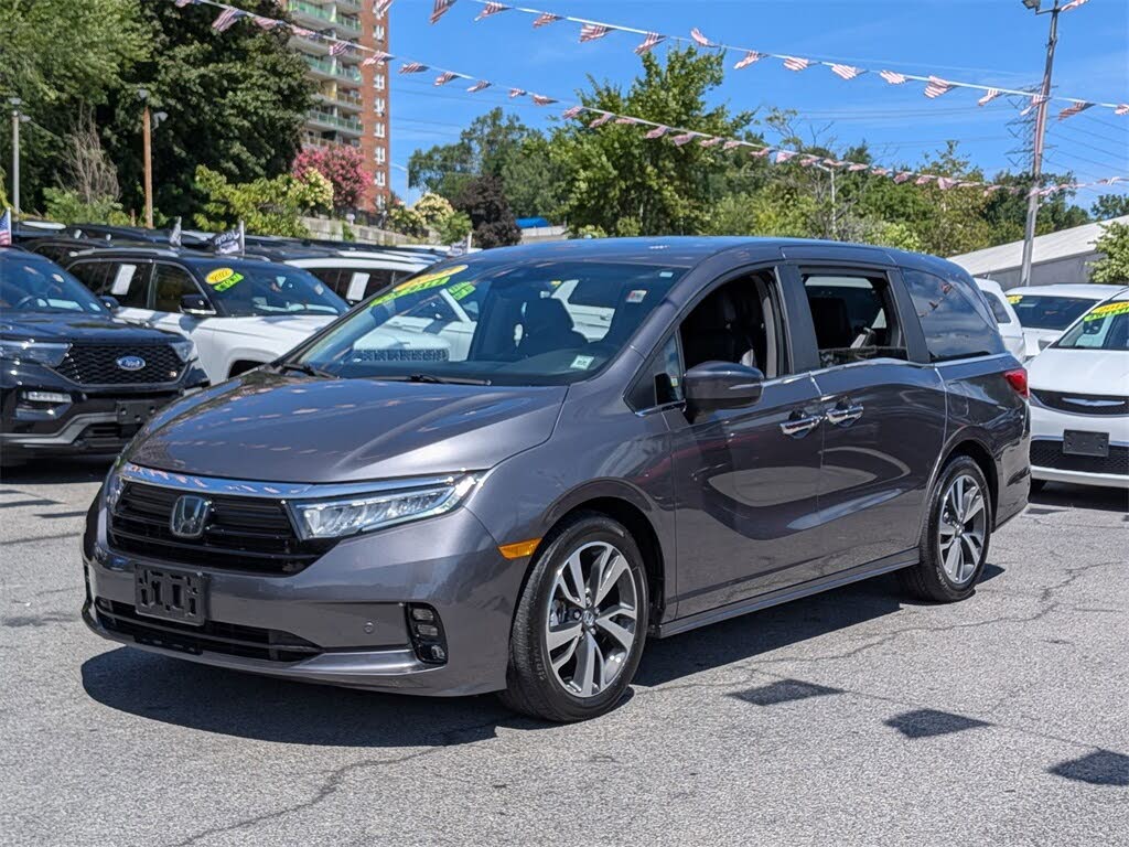 2024 Honda Odyssey Touring FWD