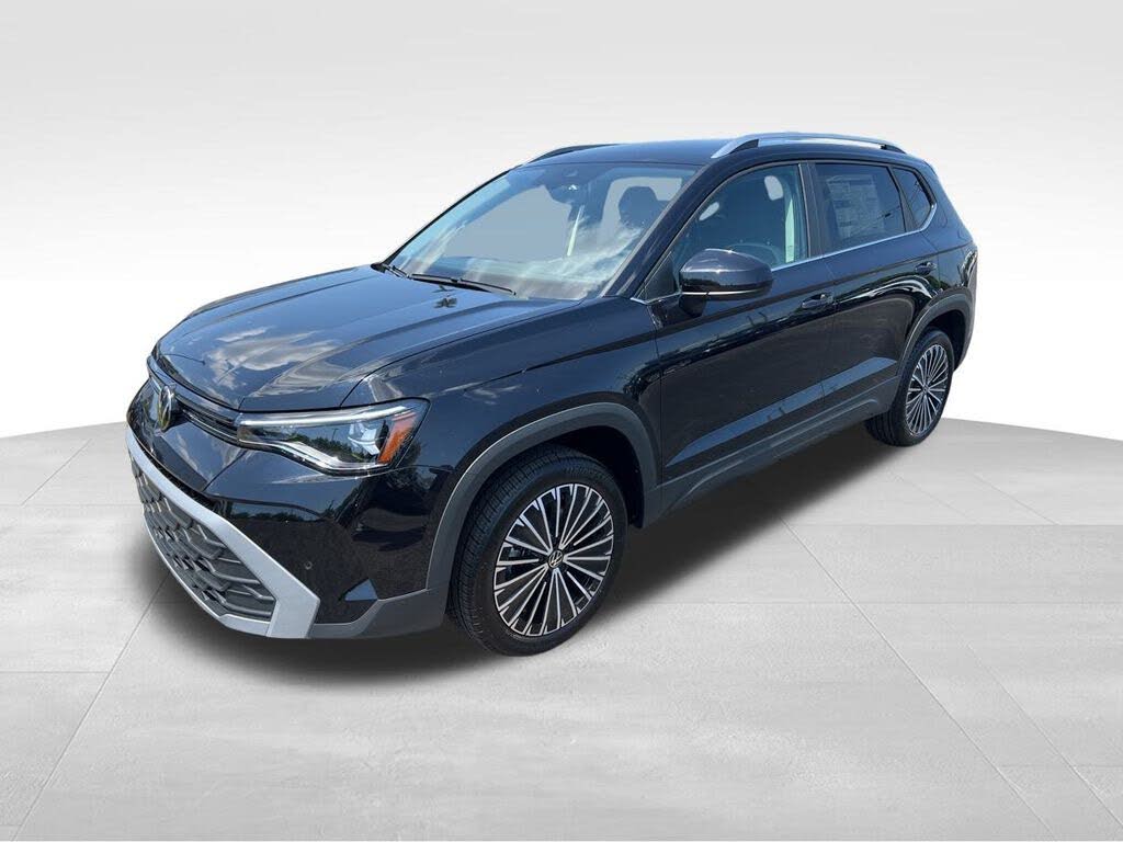 2025 Volkswagen Taos SE FWD
