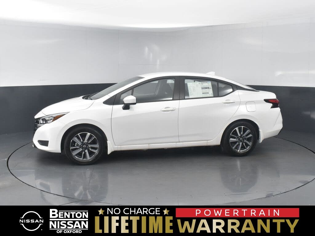 2025 Nissan Versa SV FWD