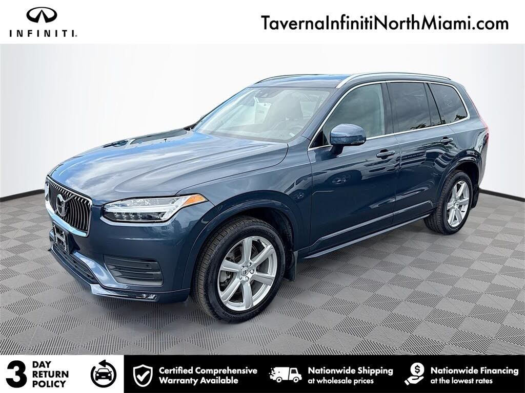 2022 Volvo XC90 T6 Momentum 7-Passenger AWD