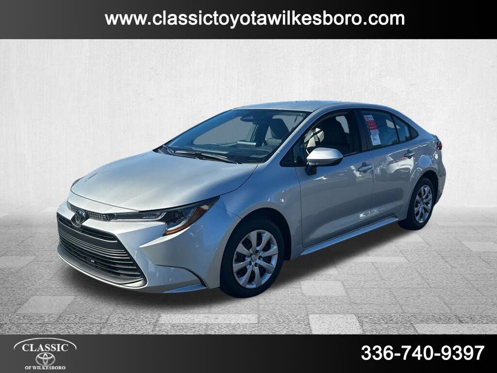 2025 Toyota Corolla LE FWD