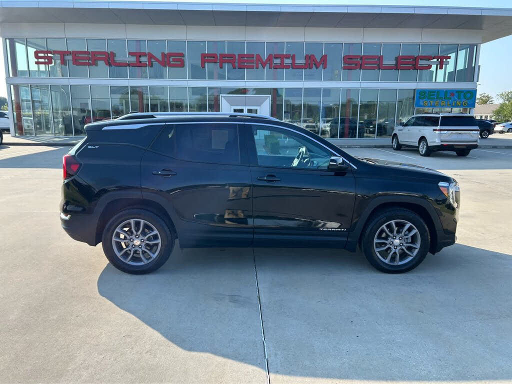 2024 GMC Terrain SLT AWD