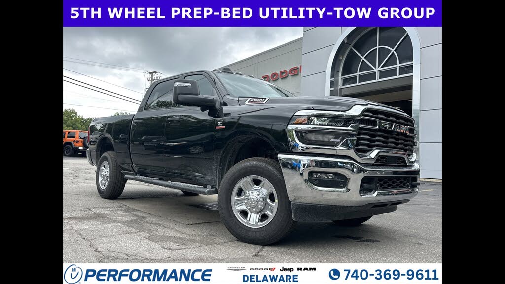 2026 RAM 2500 Tradesman Crew Cab 4WD