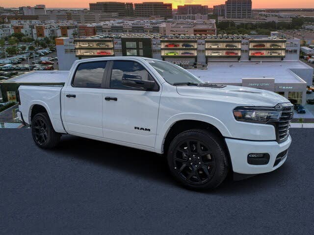 2026 RAM 1500 Laramie Crew Cab 4WD