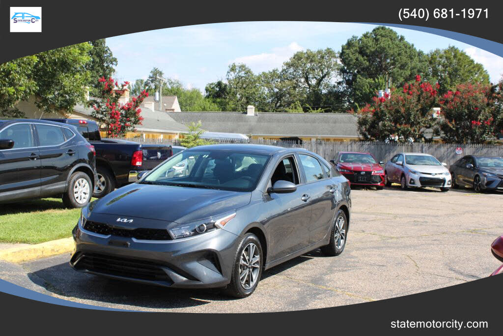 2024 Kia Forte LXS FWD