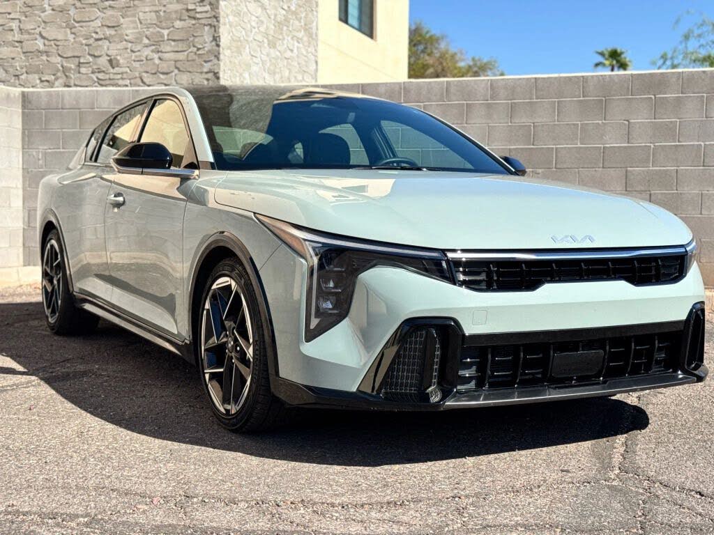 2025 Kia K4 GT-Line FWD