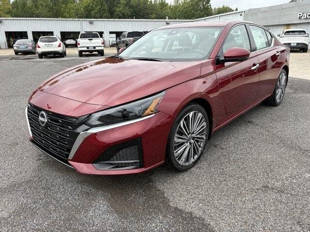 2025 Nissan Altima 2.5 SL FWD