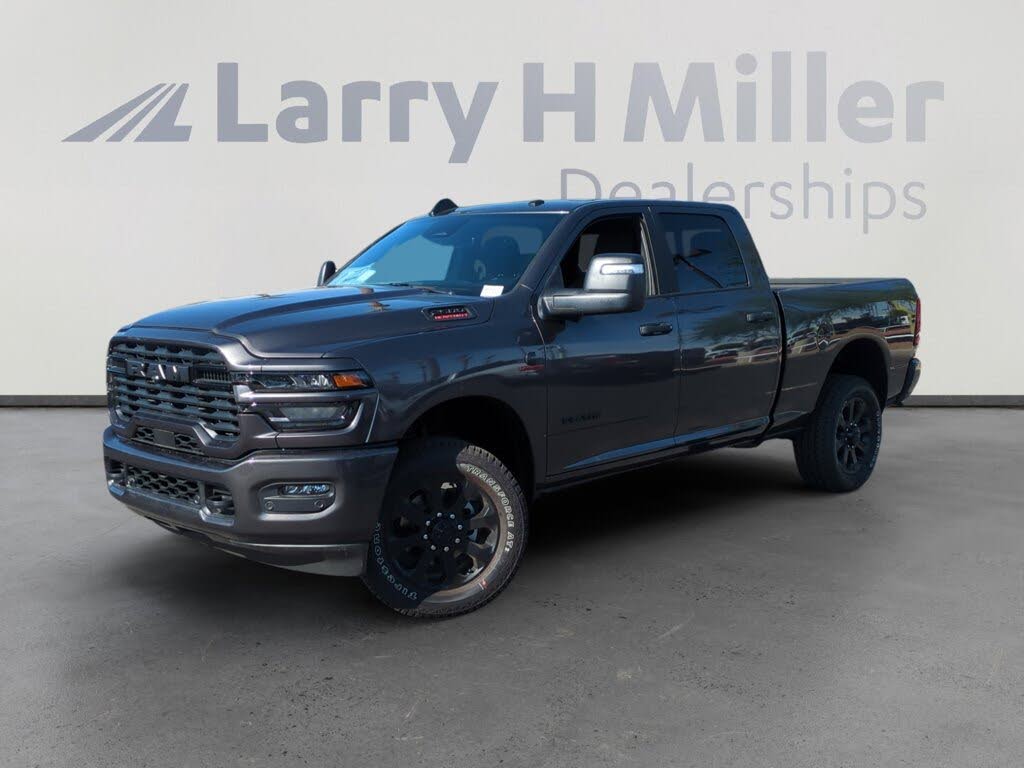 2025 RAM 2500 Big Horn Crew Cab 4WD