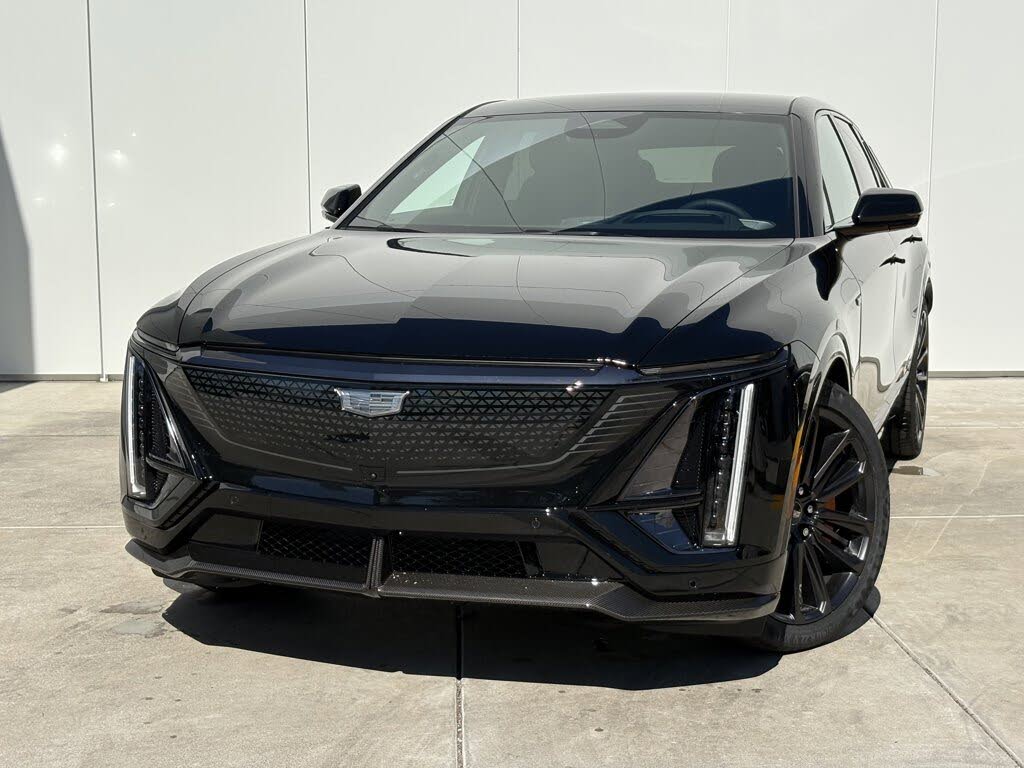 2026 Cadillac LYRIQ-V AWD