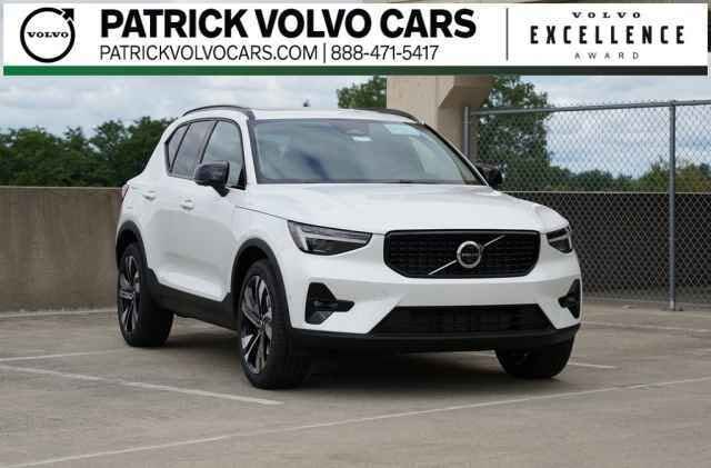 2026 Volvo XC40 B5 Ultra AWD