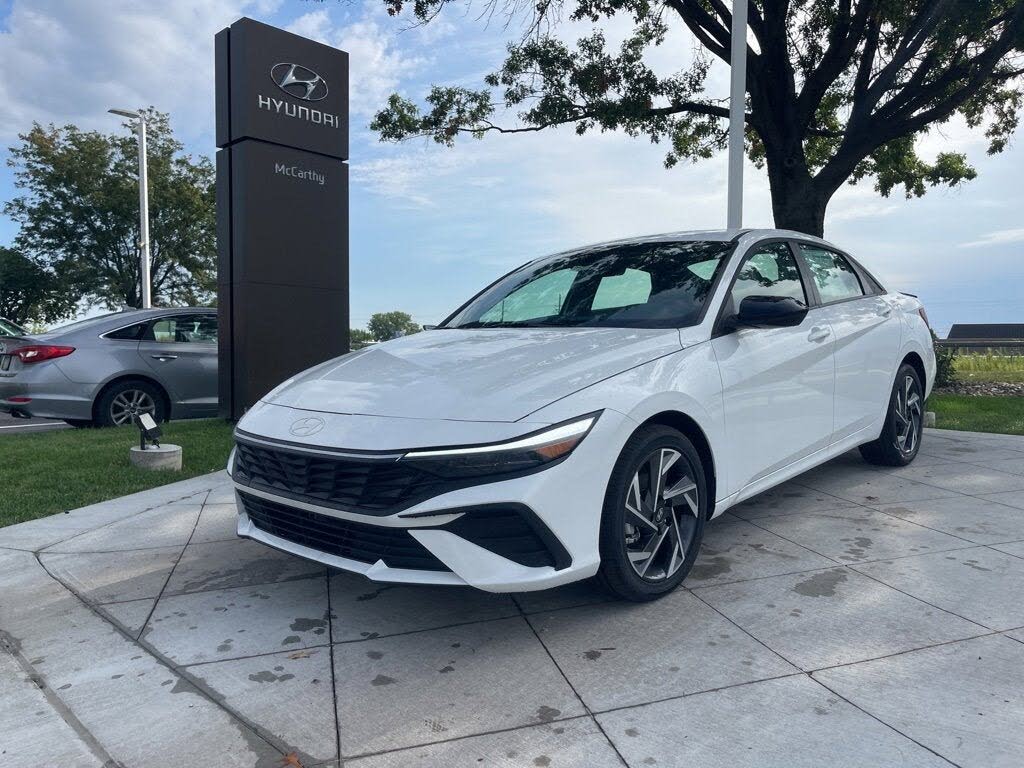 2025 Hyundai Elantra Hybrid SEL Sport FWD