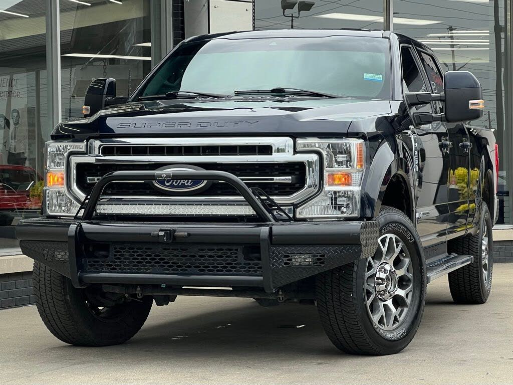 2022 Ford F-250 Super Duty Lariat Crew Cab 4WD