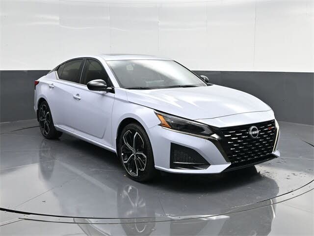 2025 Nissan Altima 2.5 SR FWD